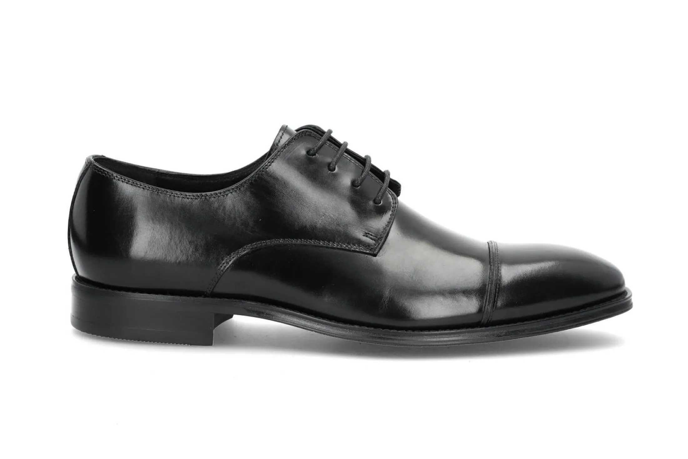 Elegant dressko i skinn
