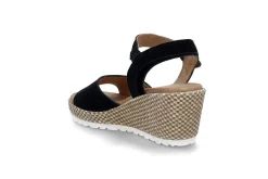 Elegant og komfortabel kilesandal