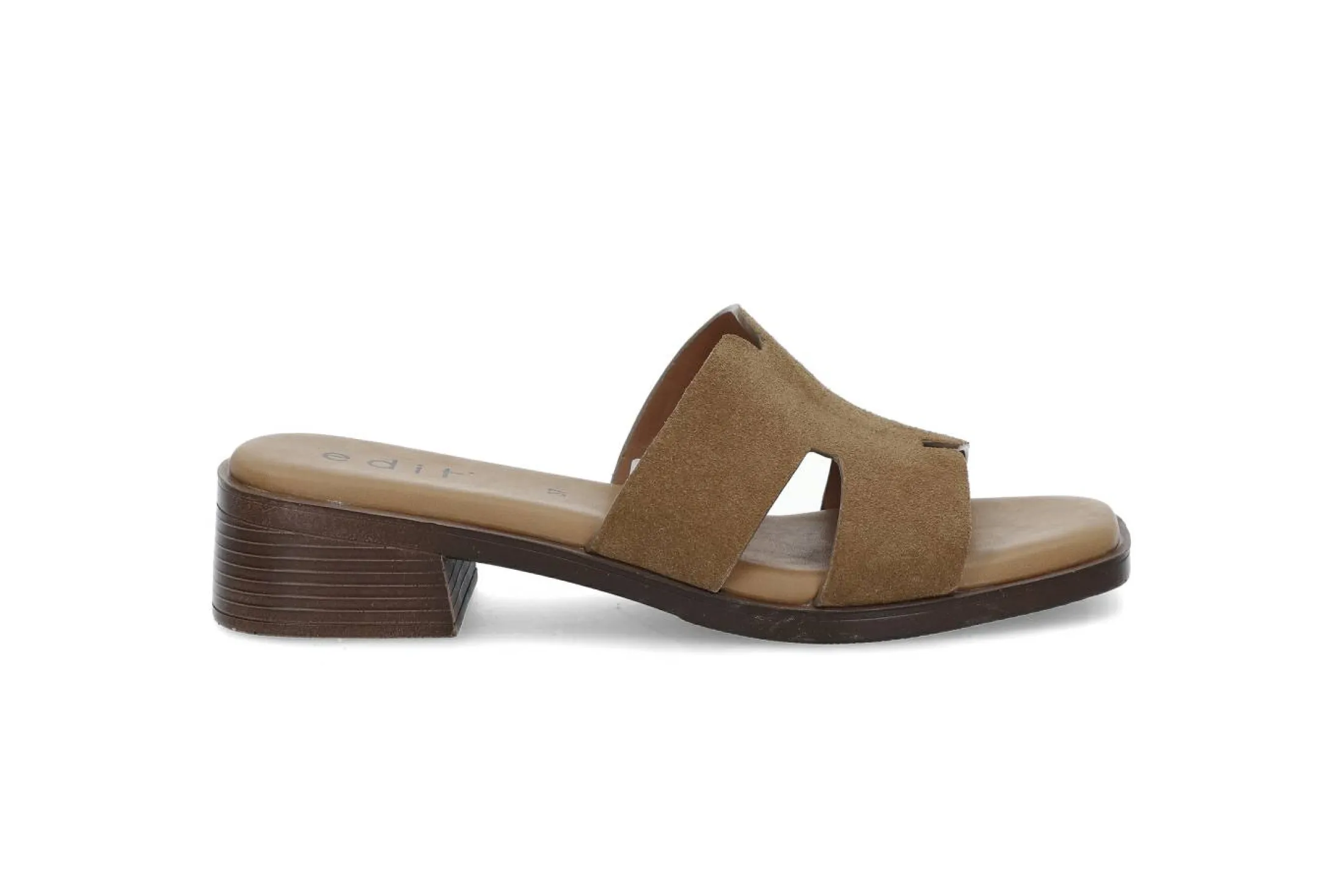 Elegant slip in sandal