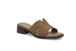 Elegant slip in sandal