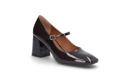 Mary-Jane pumps