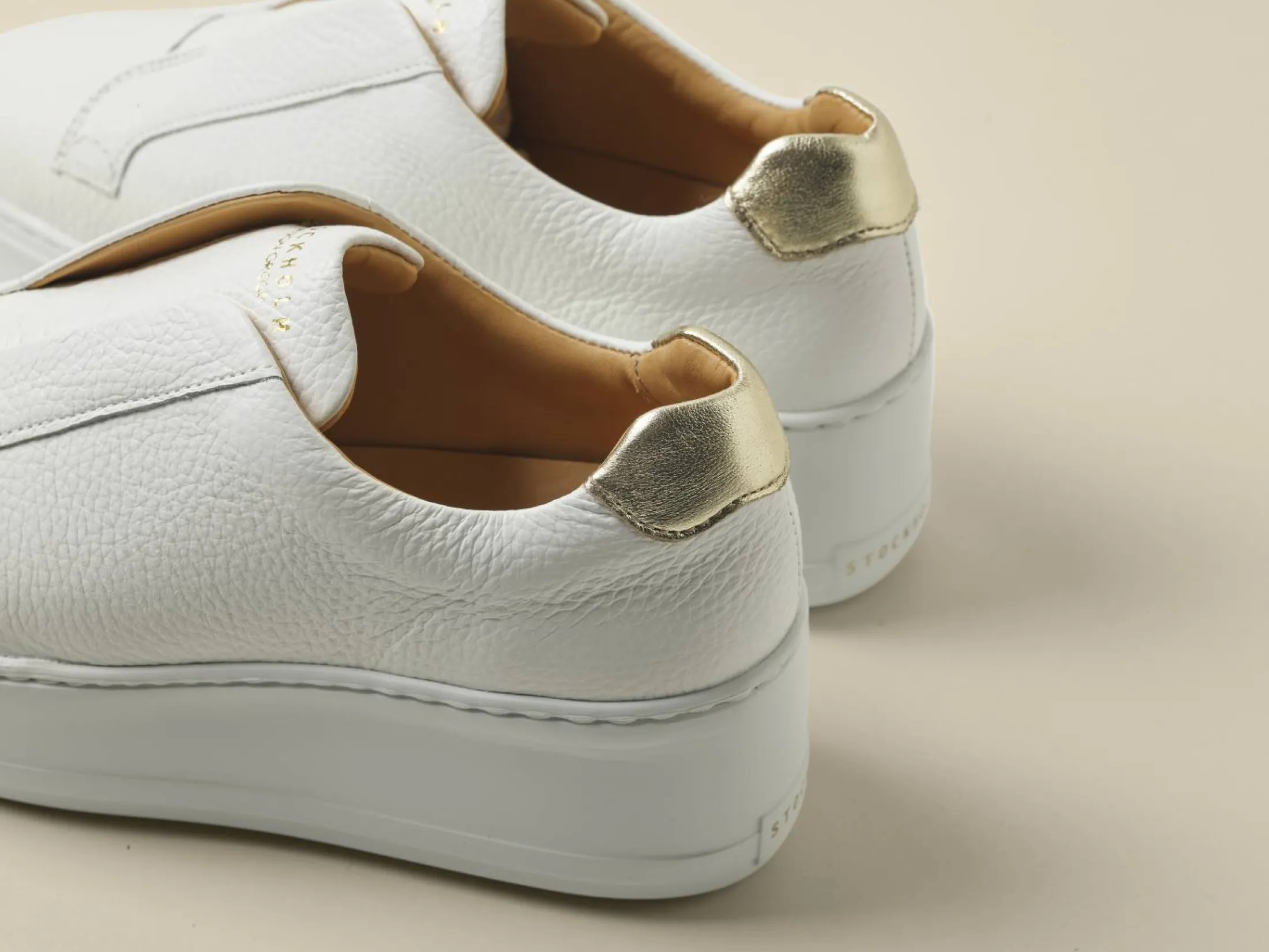 Platform sneakers