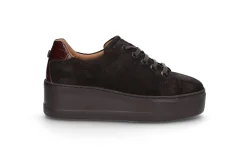 Platform sneakers
