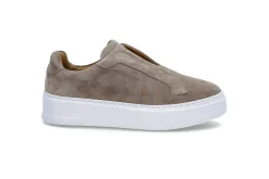 Platform sneakers