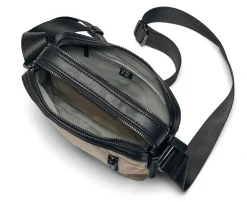 Praktisk crossbody veske