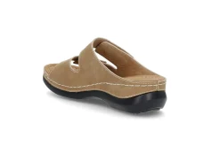 Praktisk og komfortabel sandal