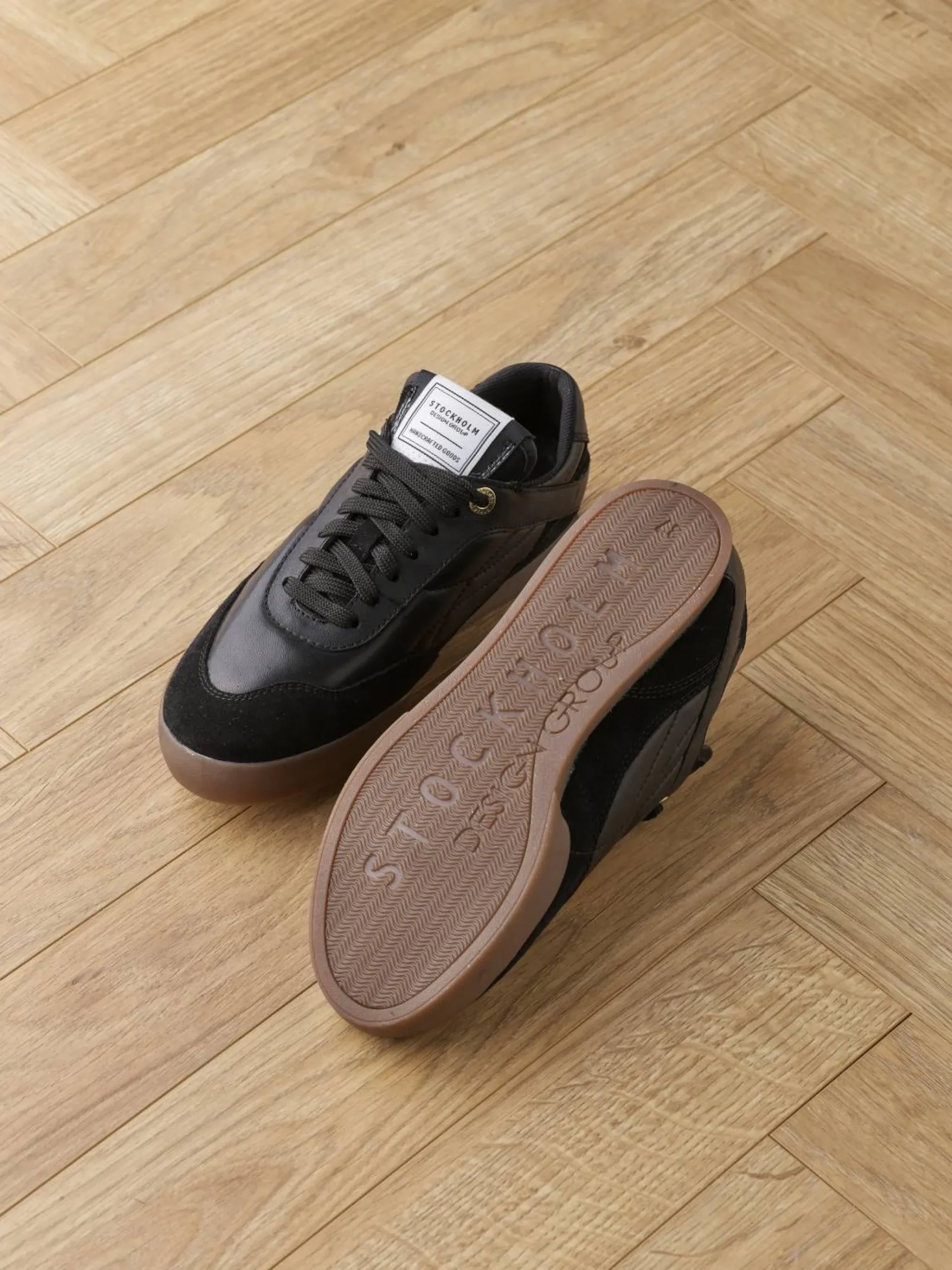 Retro sneakers