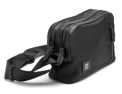 Sporty crossbody veske