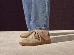 Sporty sneaker