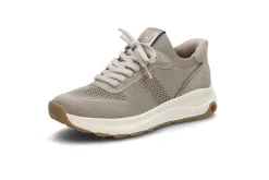 Sporty sneaker