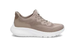 Sporty sneaker