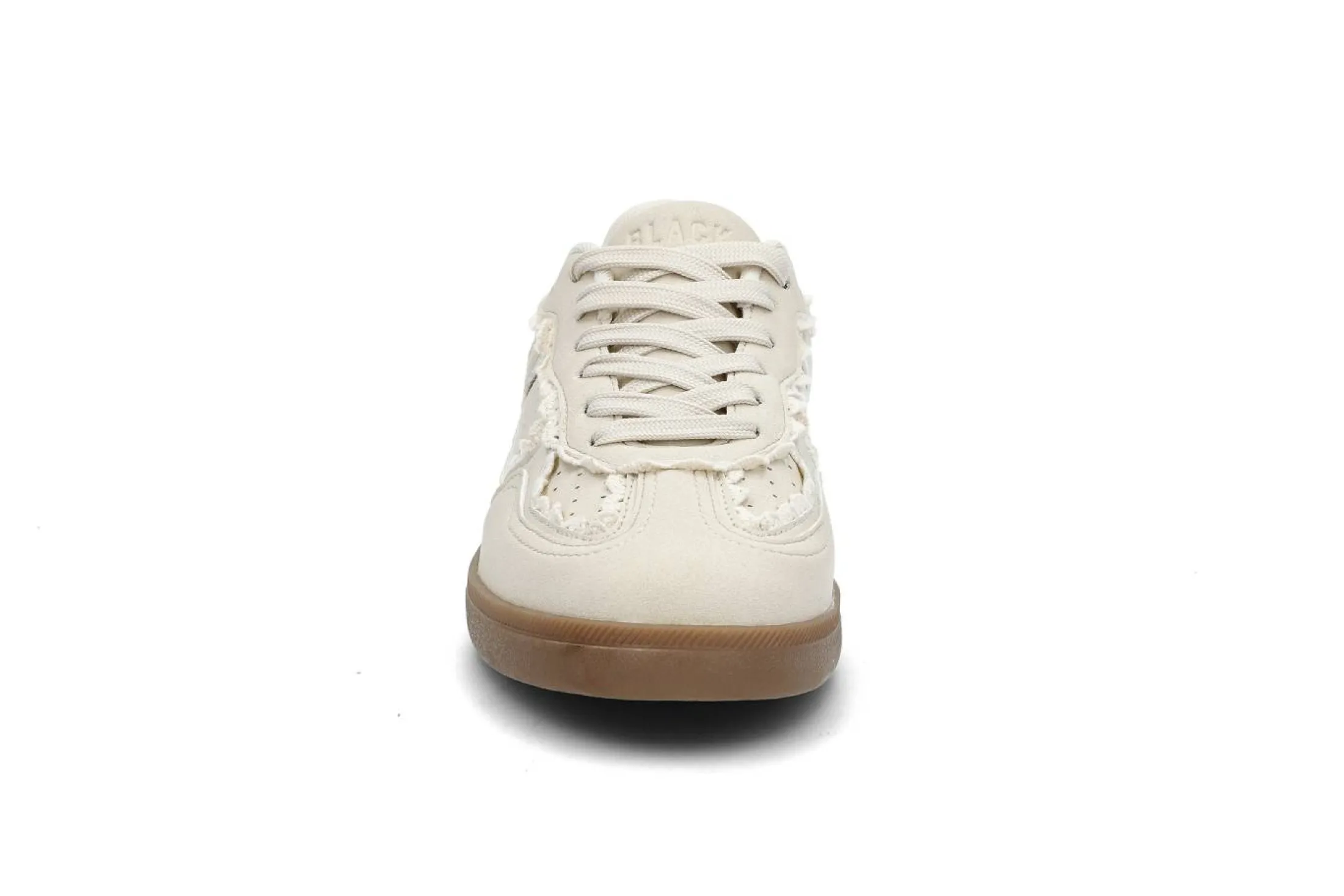 Sporty sneaker med blondedetaljer