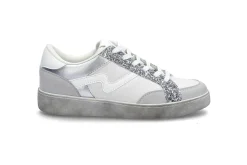 Sporty sneaker med glitter