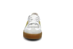 Sporty sneakers